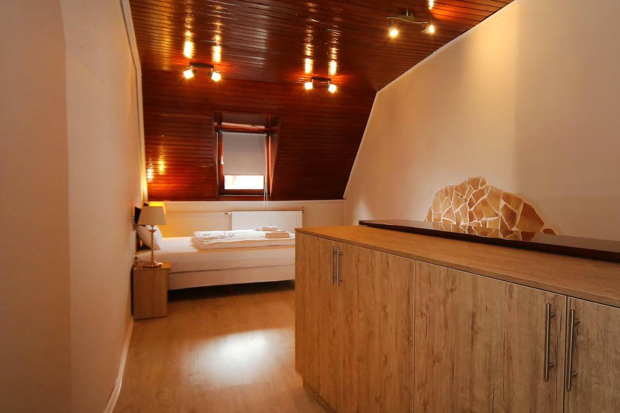 Várkapu Apartman Eger Kültér fotó